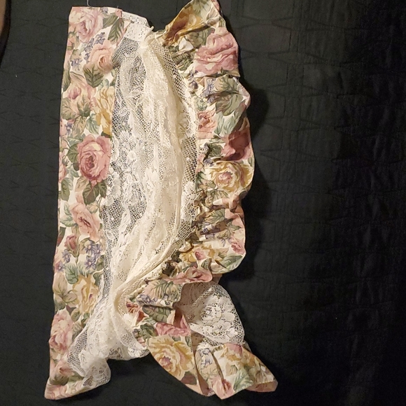 Kitchen window topper - Picture 2 of 9